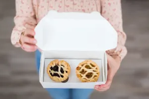 Producent opakowań na ciasta – czym musi się charakteryzować?